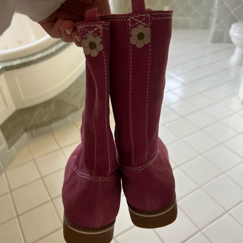 gap suede boots with flower detail on back